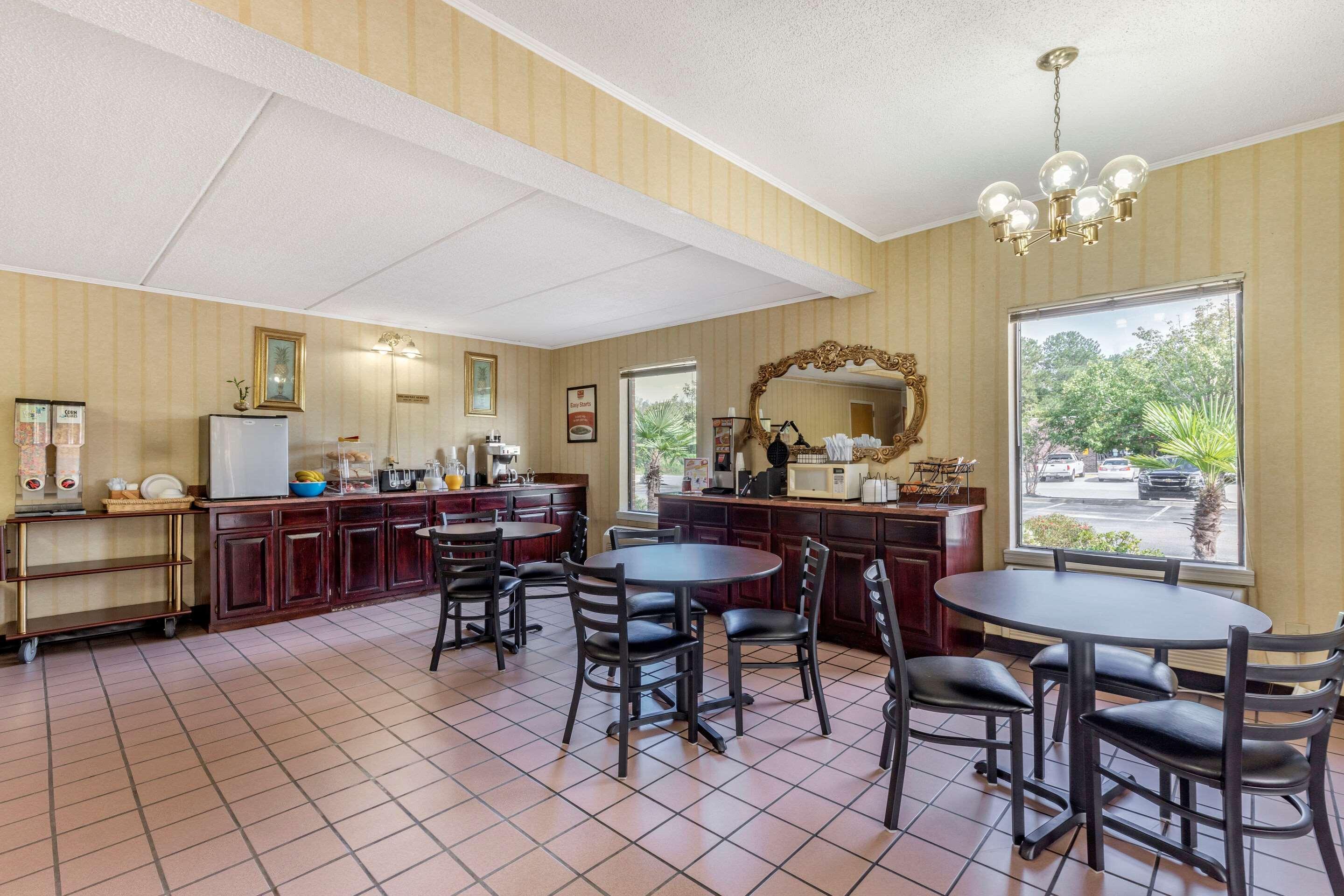 Econo Lodge Inn&Suites Lugoff Esterno foto