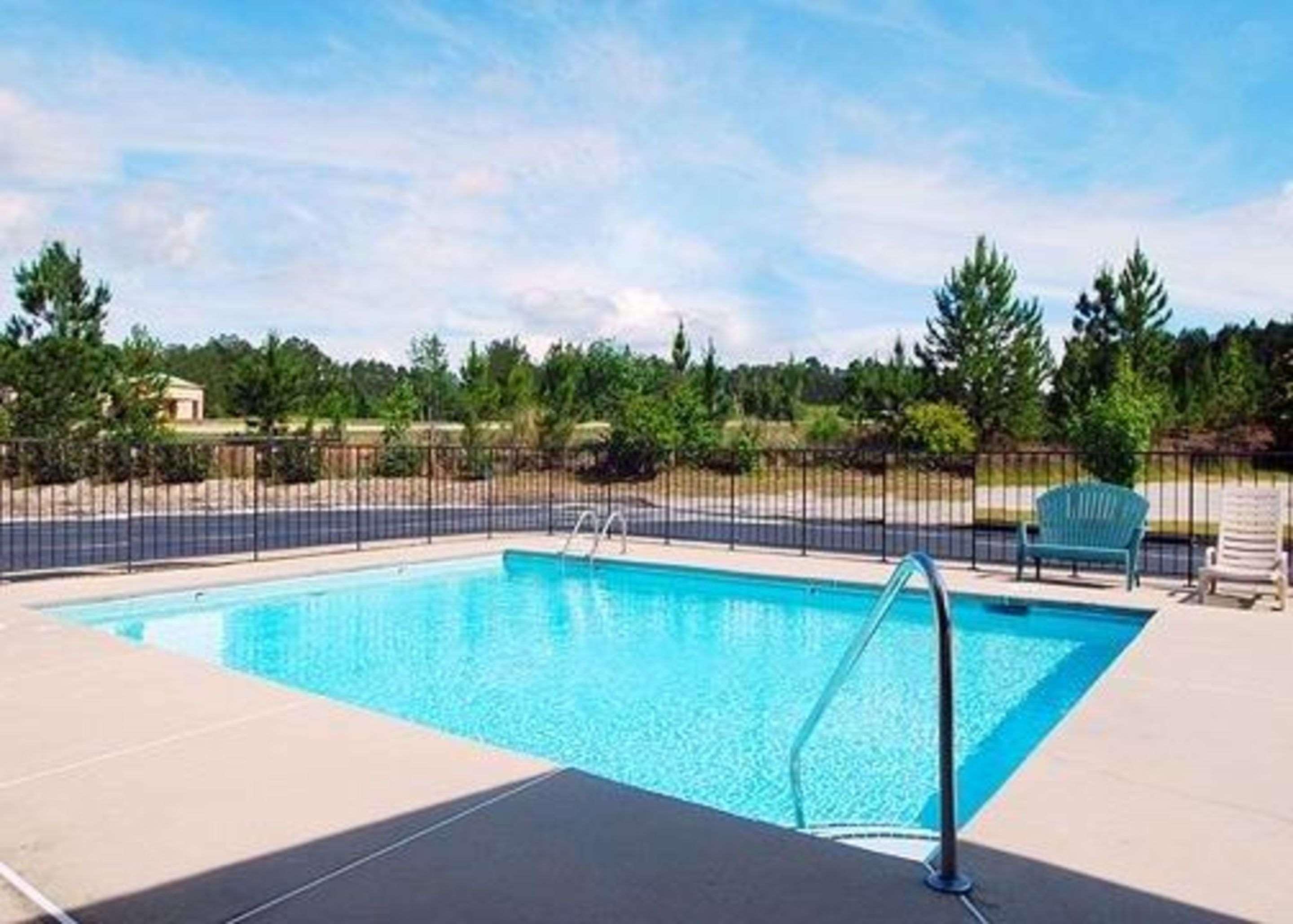 Econo Lodge Inn&Suites Lugoff Esterno foto