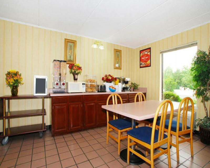 Econo Lodge Inn&Suites Lugoff Esterno foto